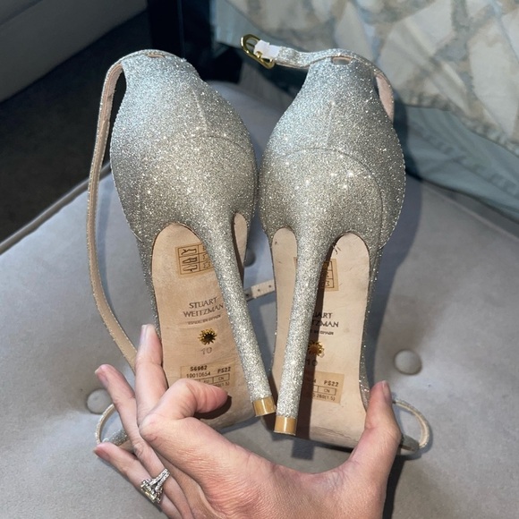 NEW Stuart Weitzman Nudistcurve Shimmery Ankle-Strap Sandals Platino Glitter 10 - Picture 6 of 13